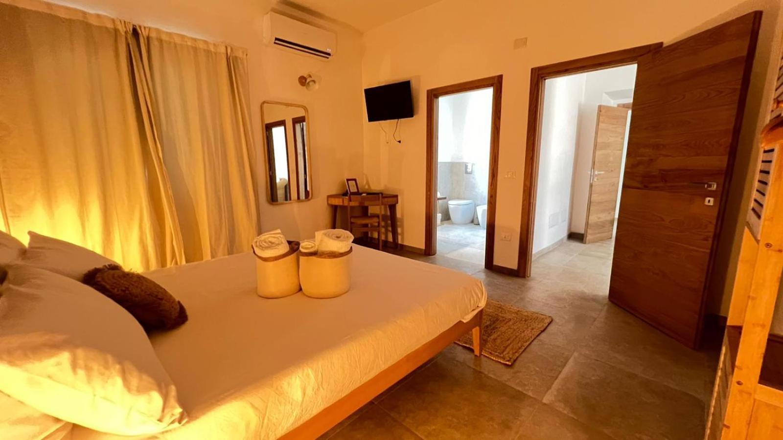 Il Mandorlo Bed and Breakfast Santa Teresa Gallura Εξωτερικό φωτογραφία